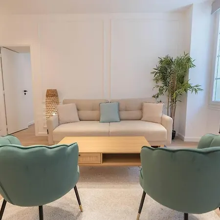 Elegant 3p Idealement Situe Au Coeur De Nice